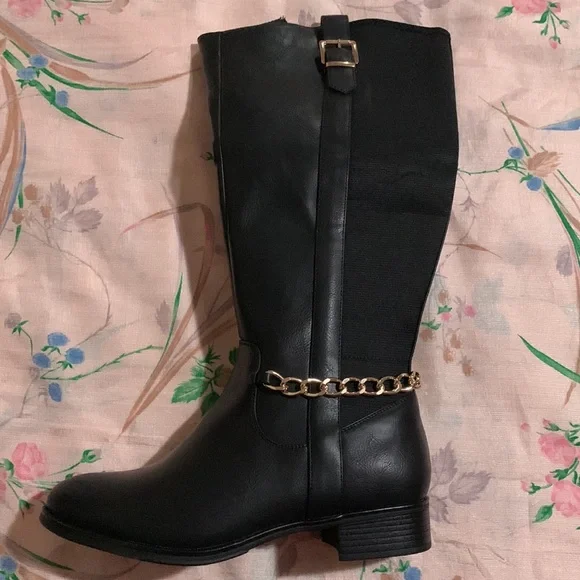 NIB Black Leather and Gold Chain Boots - Picture 3 of 5